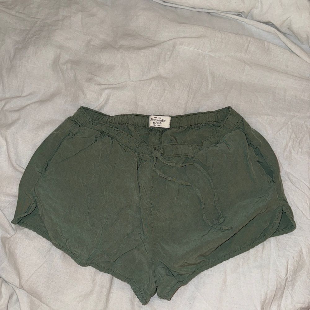 Abercrombie & Fitch Green Athletic Shorts Relaxed Fit
